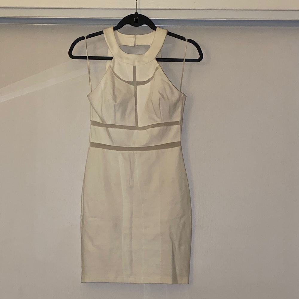 Elegant white Sleeveless GUESS Dress